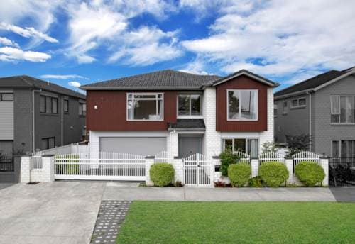 25 Te Kura Road, Flat Bush