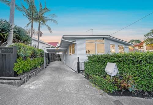 6 Myrtle Street, Western Springs